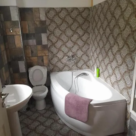 Casa Prieteniei - Rezervare Integrala